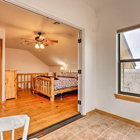 Medicine Park Cabin Rental With Mountain View Exterior foto