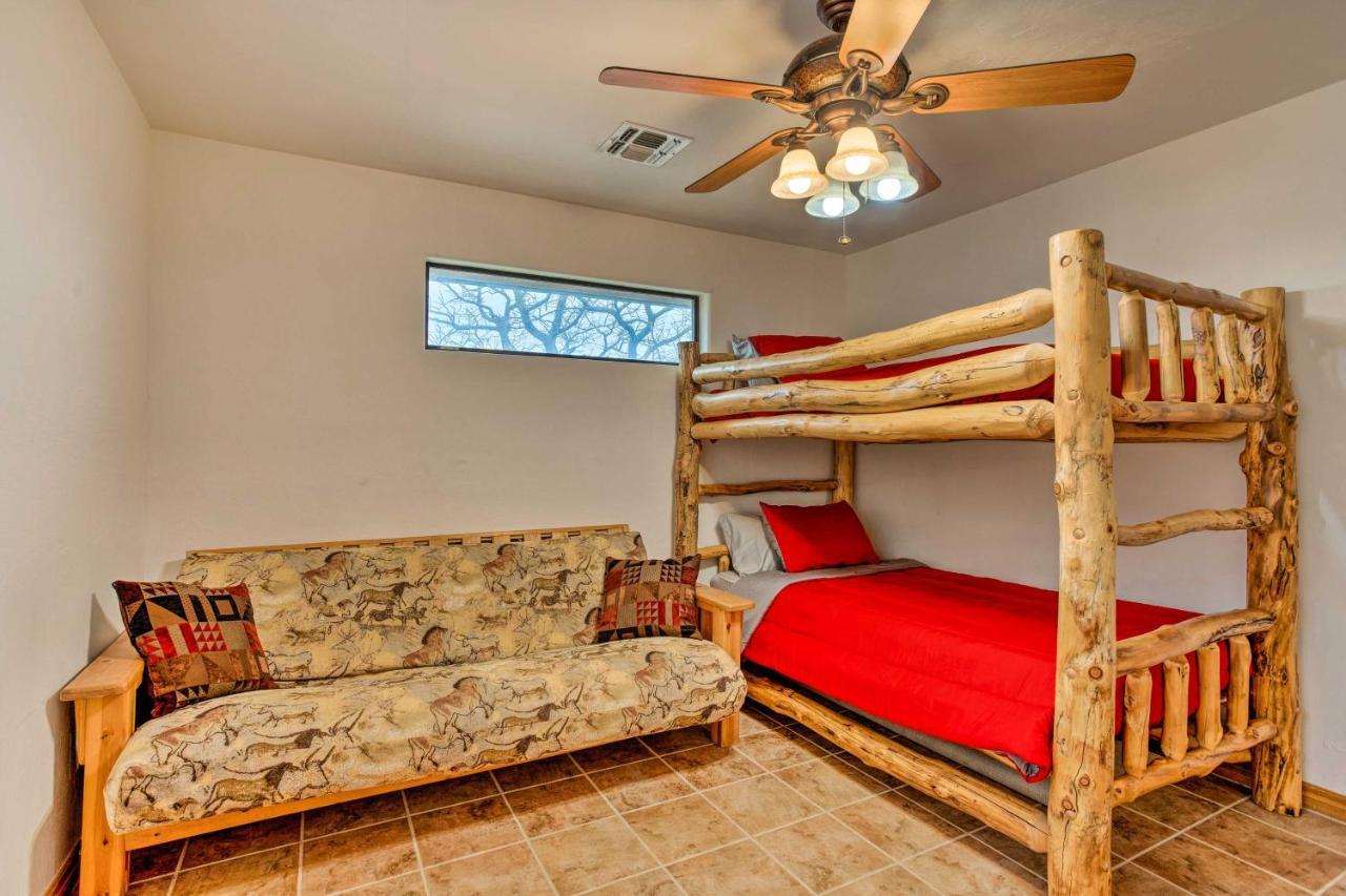 Medicine Park Cabin Rental With Mountain View Exterior foto
